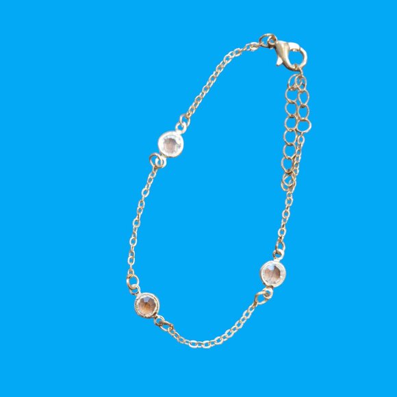 Bezel Set CZ in Gold Chain Bracelet - Picture 2 of 6